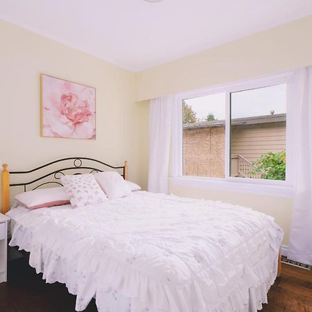 Lovely 3 Bedroom Port Moody Spacious Home 6 People Free Parking Exterior photo
