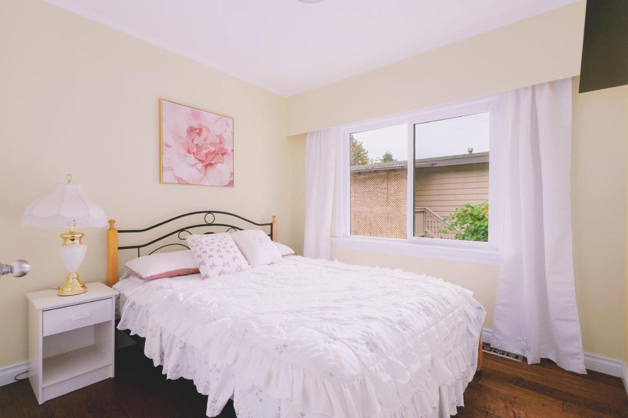 Lovely 3 Bedroom Port Moody Spacious Home 6 People Free Parking Exterior photo